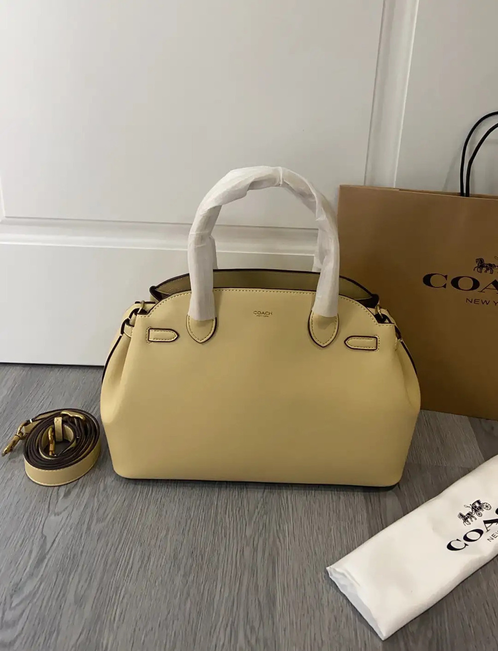 Cream Yellow Handbag/crossbody bag